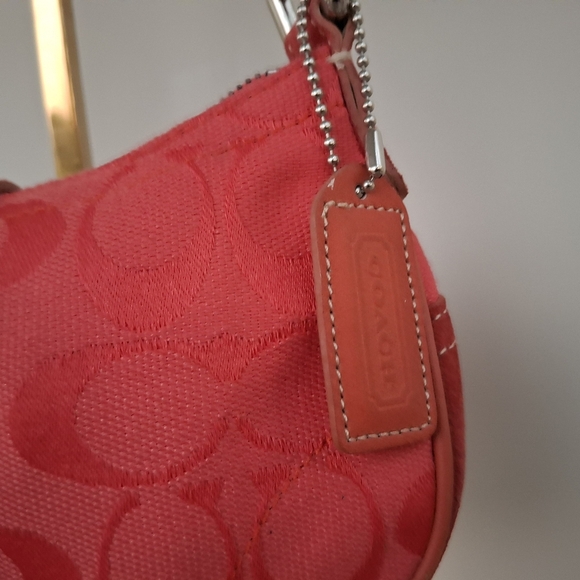Coach Red Signature Purse - Picture 11 of 16